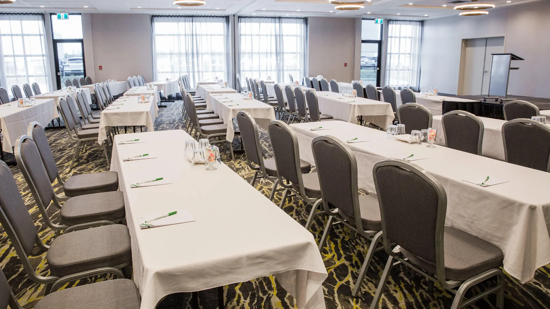Holiday Inn Calgary South Conference Center 3*,  Kanada