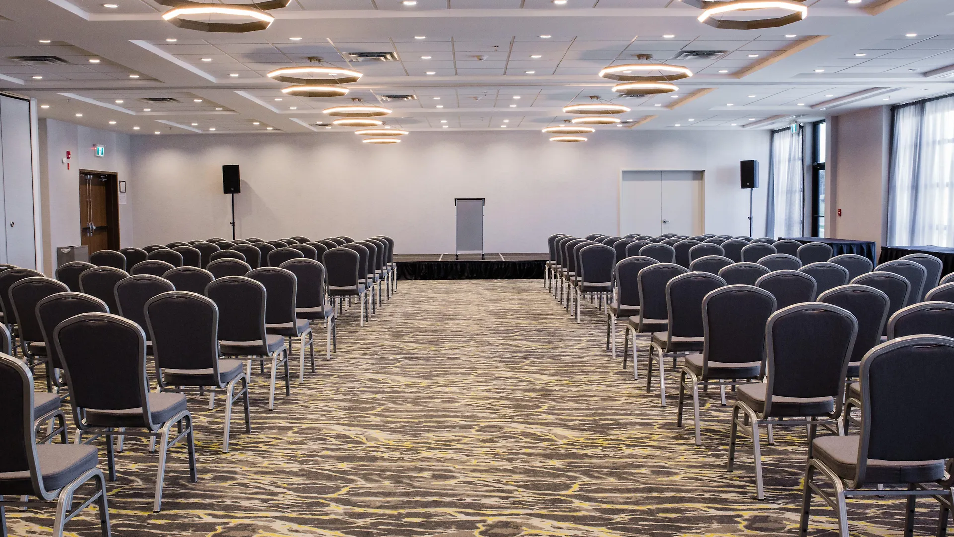 Hotell Holiday Inn Calgary South Conference Center