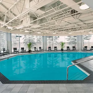 Hilton Garden Airport *** YYC